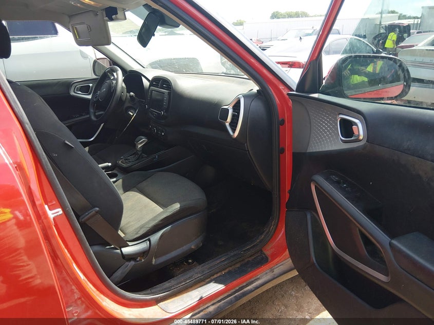 2022 KIA SOUL auction photo 5