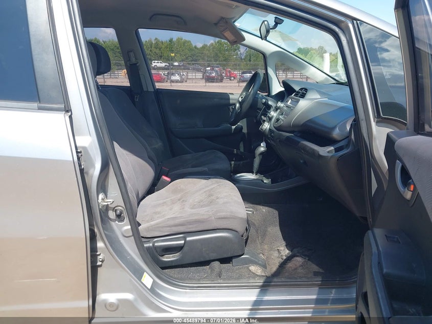 2010 HONDA FIT auction photo 5