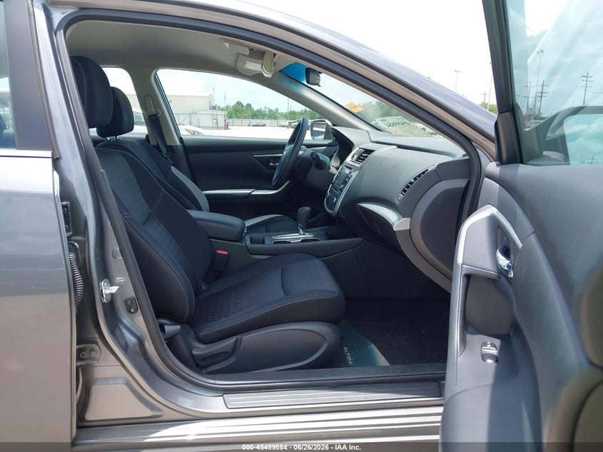 2018 NISSAN ALTIMA auction photo 5
