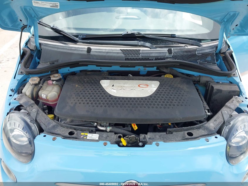 2017 Fiat 500E Battery Electric VIN: 3C3CFFGE8HT699168 Lot: 45489892