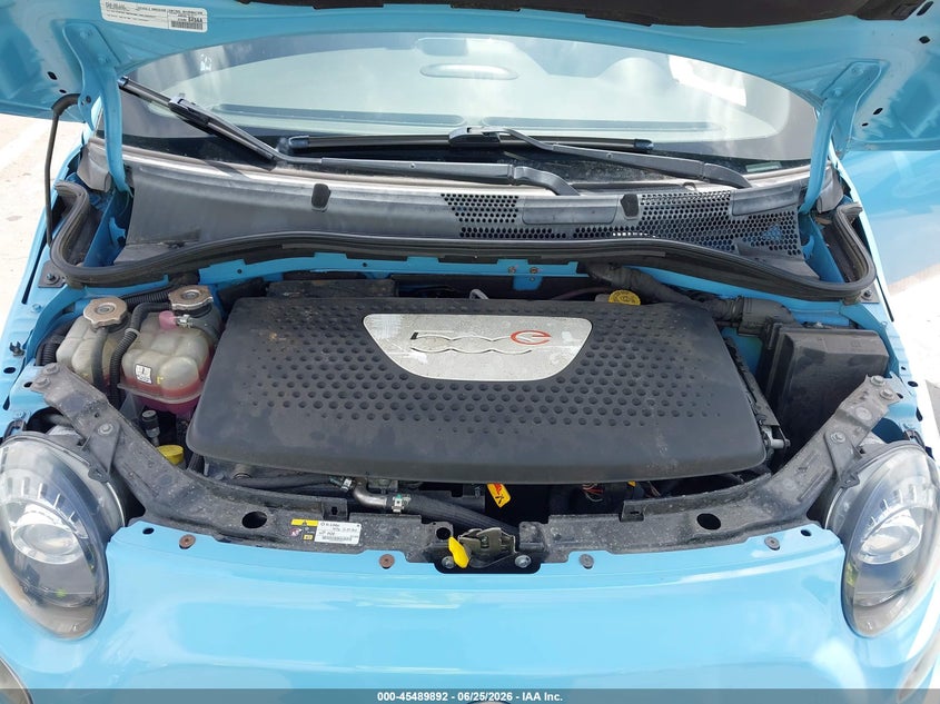 2017 Fiat 500E Battery Electric VIN: 3C3CFFGE8HT699168 Lot: 45489892