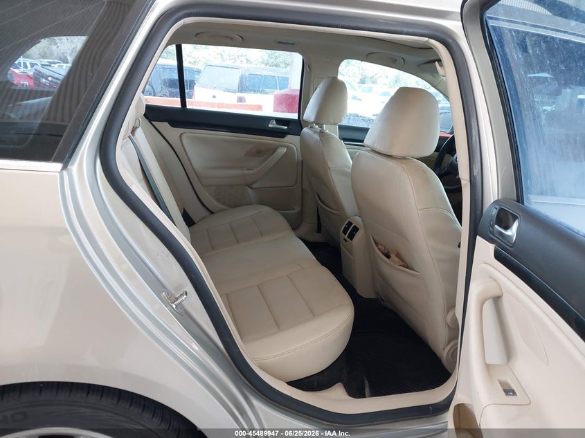 2014 VOLKSWAGEN JETTA WAGON 2.0L I-4 DI, DOHC, TURBO, 140HP