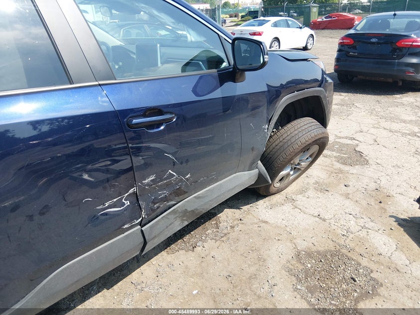2025 TOYOTA RAV4 auction photo 6