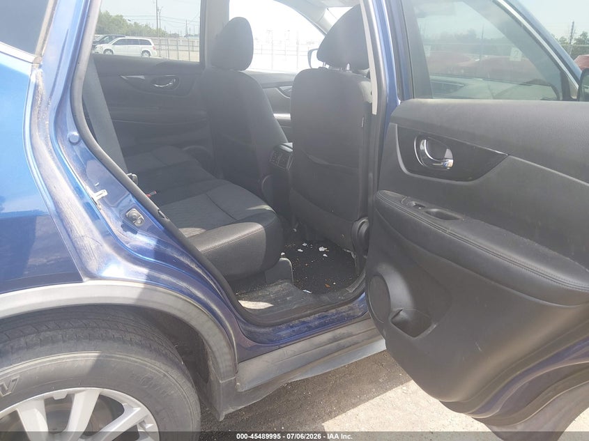 2018 NISSAN ROGUE auction photo 8
