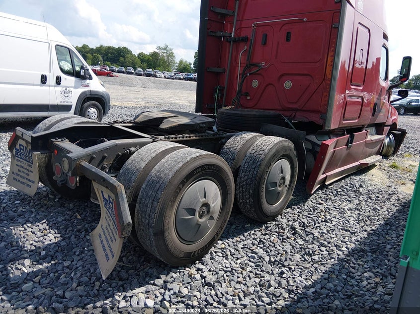 2019 FREIGHTLINER NEW CASCADIA 126 auction photo 4