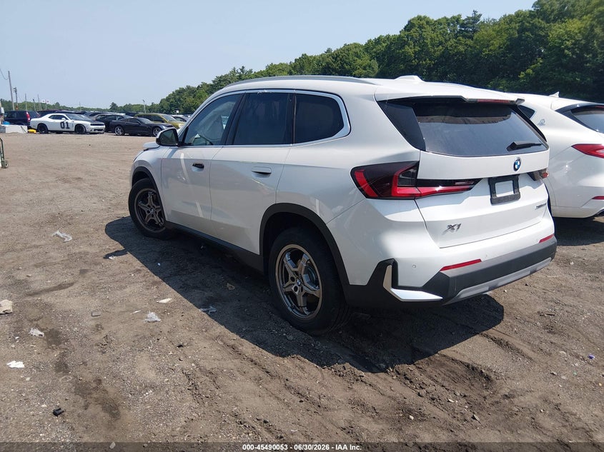 2023 BMW X1 auction photo 3