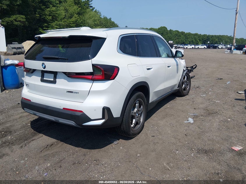 2023 BMW X1 auction photo 4