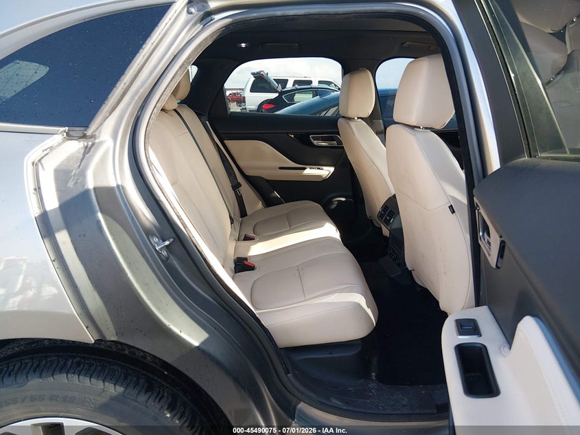 2018 Jaguar F-Pace 25T Premium VIN: SADCJ2FX4JA202110 Lot: 45490075