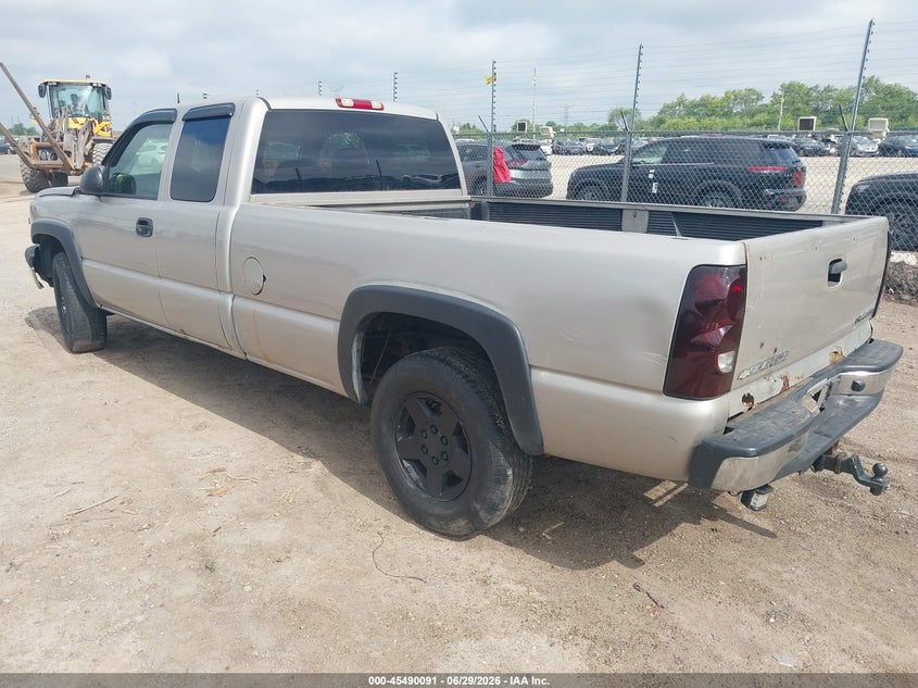 2004 CHEVROLET SILVERADO 1500 auction photo 3