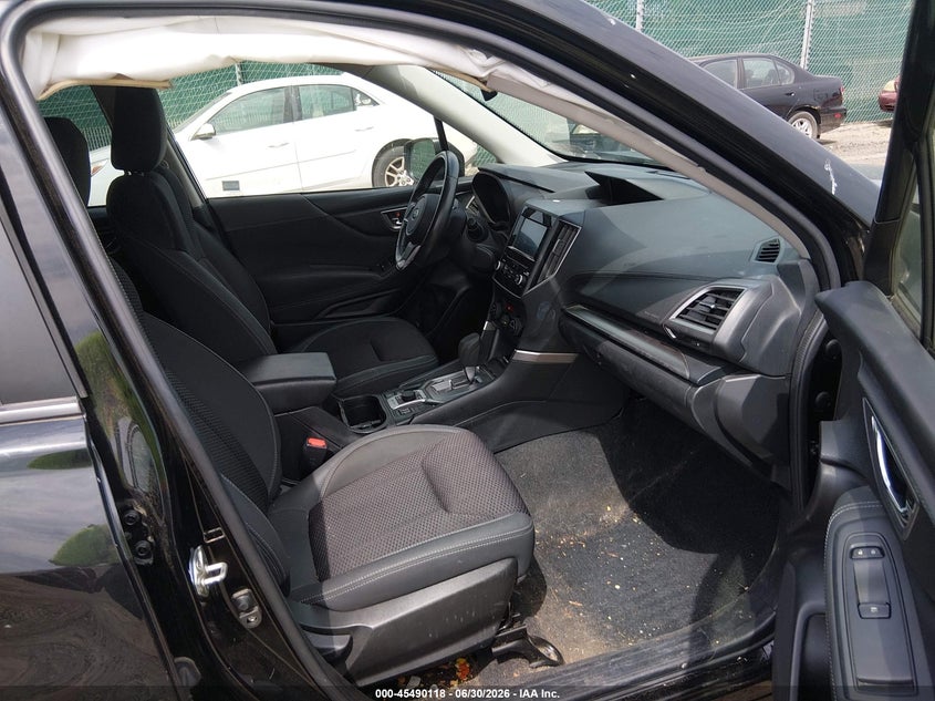 2021 SUBARU FORESTER auction photo 5
