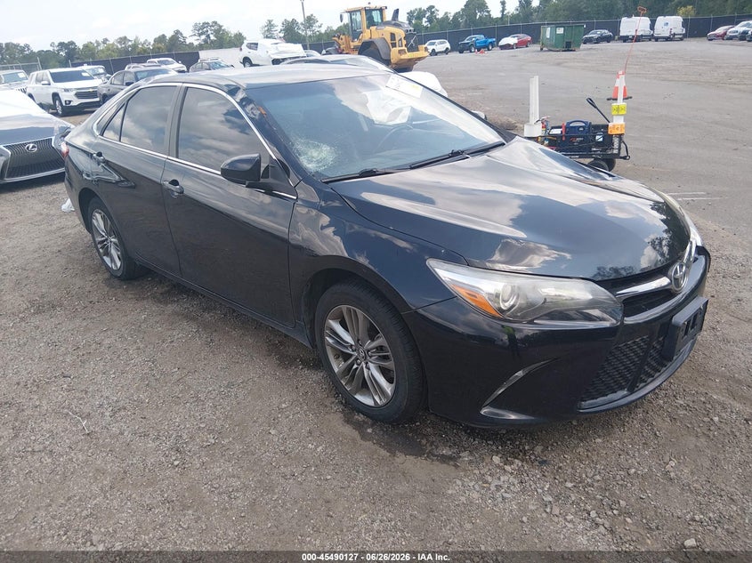 TOYOTA CAMRY - zdjęcie 1