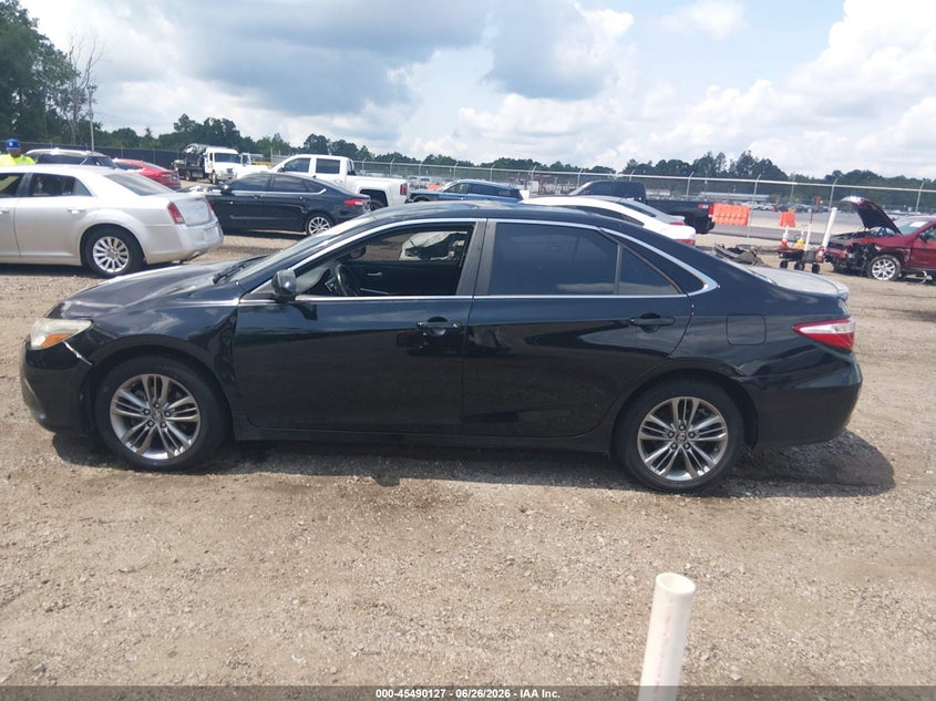 TOYOTA CAMRY - zdjęcie 14