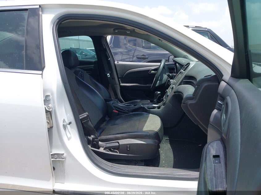 2015 CHEVROLET MALIBU auction photo 5