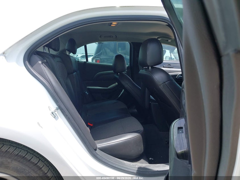 2015 CHEVROLET MALIBU auction photo 8