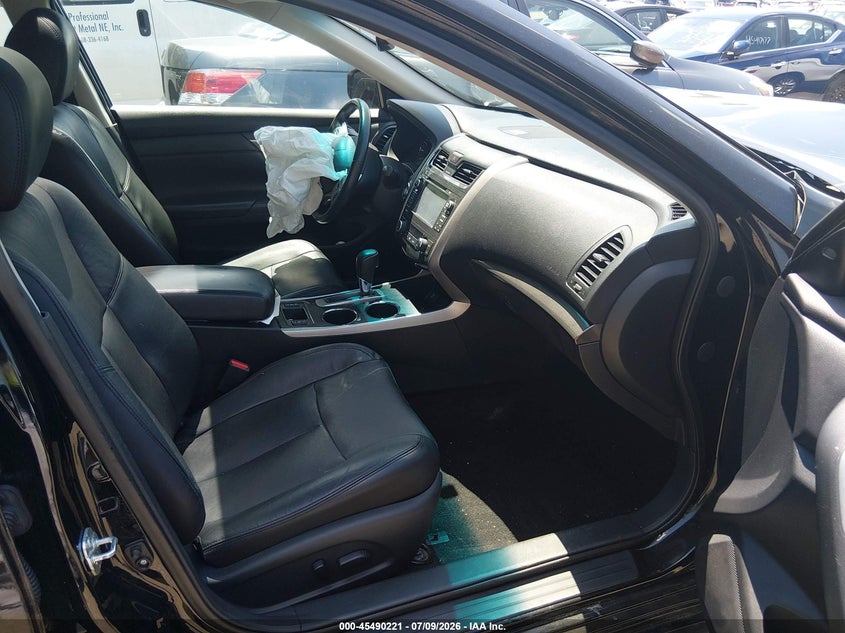 2015 NISSAN ALTIMA auction photo 5