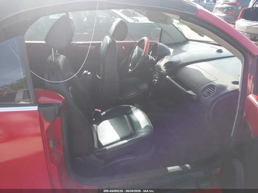 VOLKSWAGEN NEW BEETLE 2008 VIN 3VWRF31Y88M412068