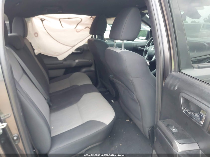 2020 TOYOTA TACOMA auction photo 8