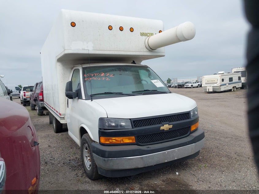 2019 CHEVROLET EXPRESS CUTAWAY 4500 auction photo 1