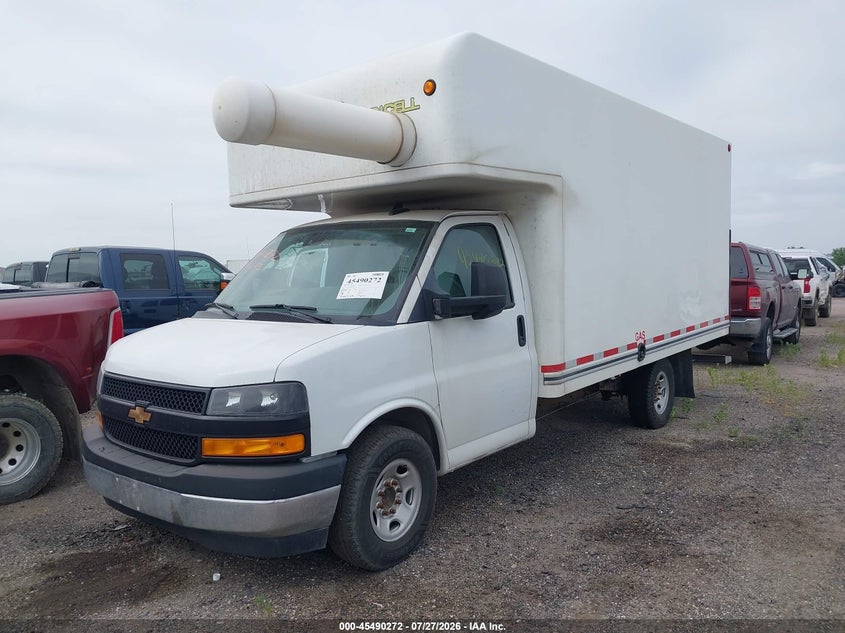2019 CHEVROLET EXPRESS CUTAWAY 4500 auction photo 2