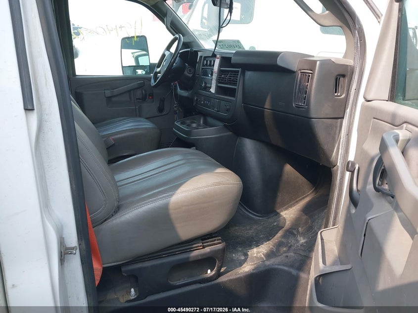 2019 CHEVROLET EXPRESS CUTAWAY 4500 auction photo 5