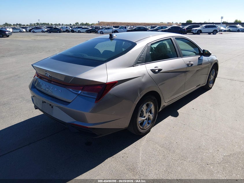2023 HYUNDAI ELANTRA auction photo 4