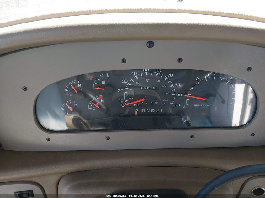 2000 Ford F550 Super Duty Stripped Chass VIN: 3FCNF53S8YJA03950 Lot: 45490369