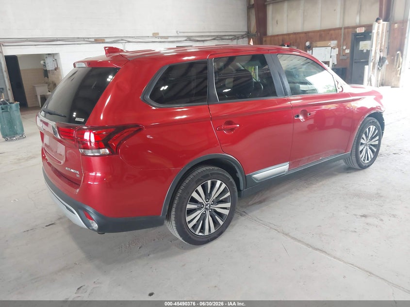 2019 MITSUBISHI OUTLANDER auction photo 4