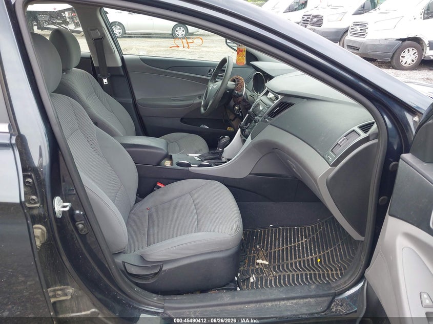 HYUNDAI SONATA 2012 VIN 5NPEB4AC6CH466068