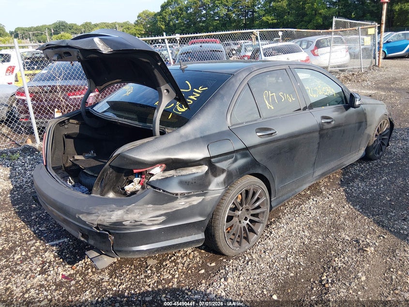 2011 MERCEDES-BENZ C 300 auction photo 4