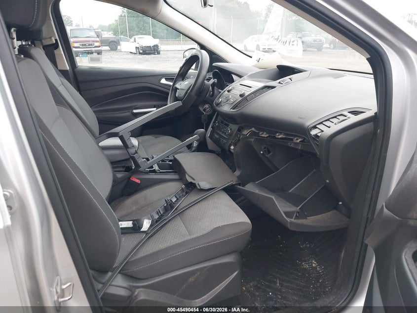 2017 FORD ESCAPE auction photo 5