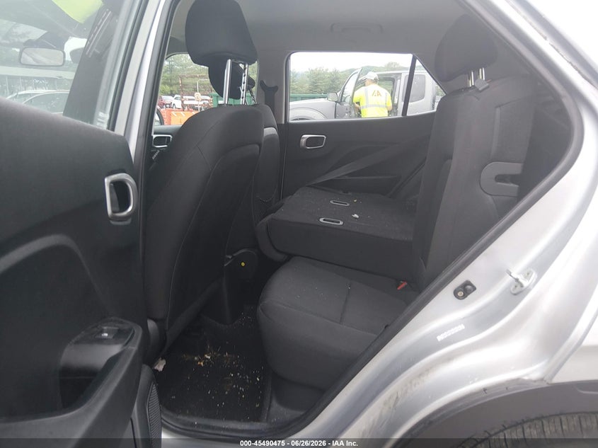2022 Hyundai Venue Se VIN: KMHRB8A35NU197476 Lot: 45490475