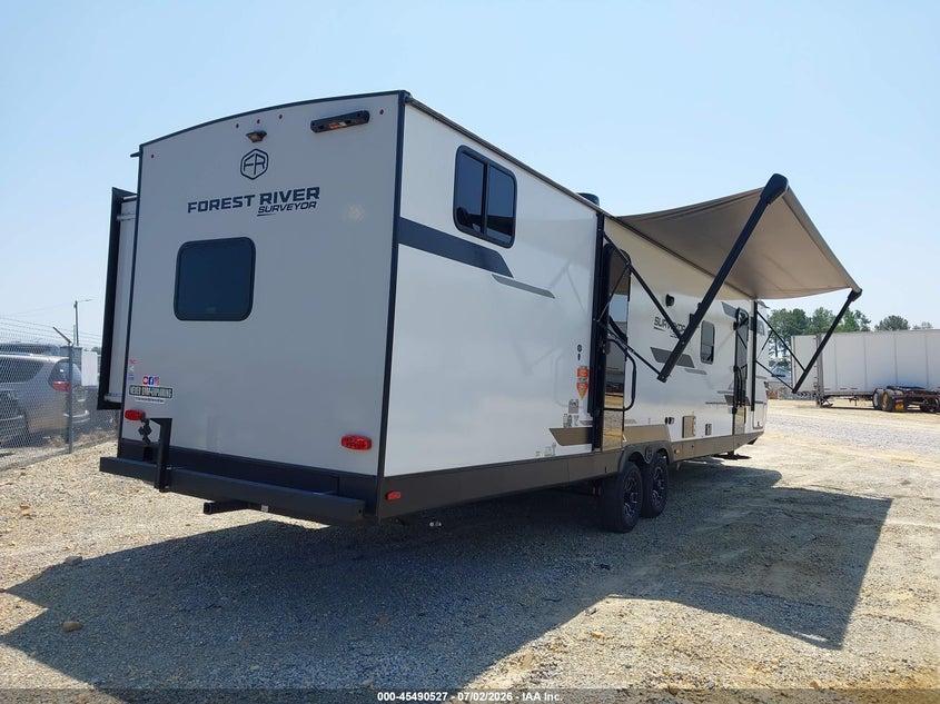 2025 FOREST RIVER SURVEYOR auction photo 4