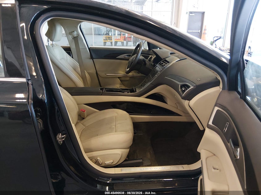 2014 LINCOLN MKZ HYBRID auction photo 5