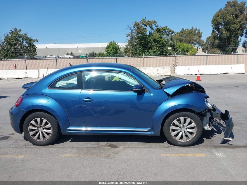 2019 Volkswagen Beetle 2.0T Final Edition Se/2.0T Final Edition Sel/2.0T S VIN: 3VWFD7AT2KM706691 Lot: 45490566