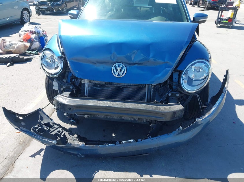 2019 Volkswagen Beetle 2.0T Final Edition Se/2.0T Final Edition Sel/2.0T S VIN: 3VWFD7AT2KM706691 Lot: 45490566