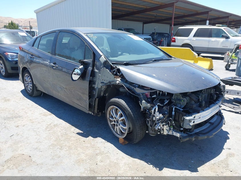 2021 TOYOTA PRIUS PRIME  (VIN: JTDKAMFP1M3165500)