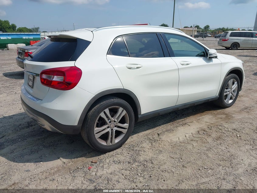 2015 MERCEDES-BENZ GLA 250 auction photo 4