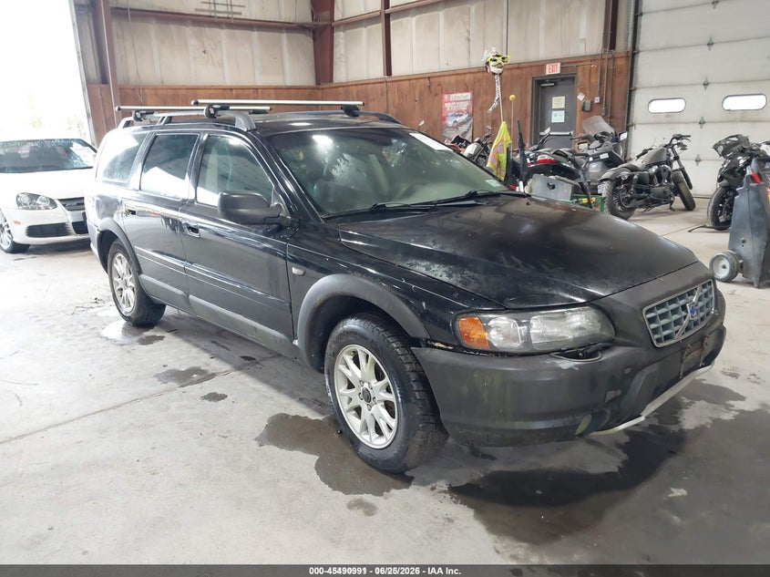 2004 VOLVO XC70 auction photo 1