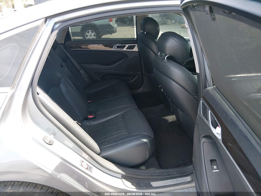 2015 Hyundai Genesis 3.8 VIN: KMHGN4JE7FU015237 Lot: 45491029