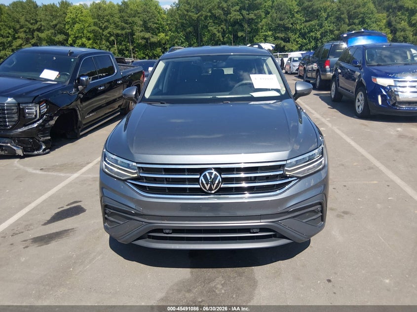 2023 VOLKSWAGEN TIGUAN 2.0T S — Фото 13