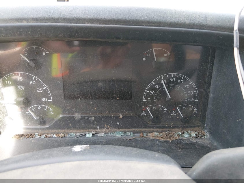 2019 VOLVO VHD auction photo 5
