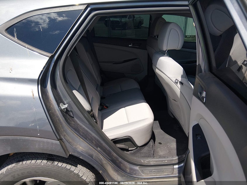 2018 HYUNDAI TUCSON auction photo 8