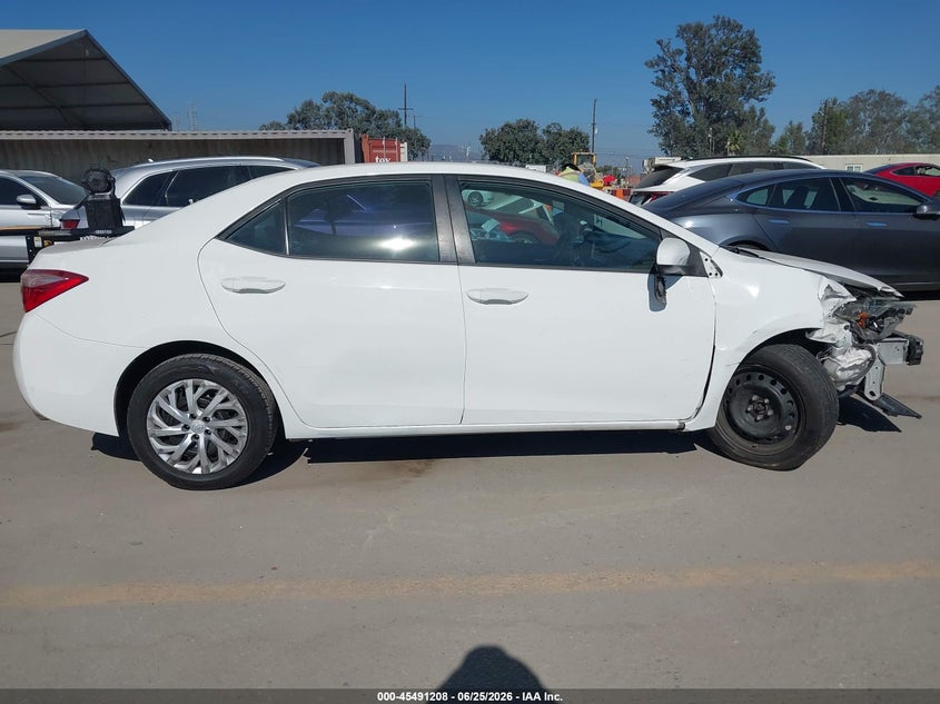 2018 TOYOTA COROLLA LE — Photo 14