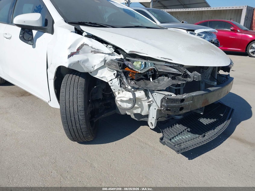 2018 TOYOTA COROLLA LE — Photo 6