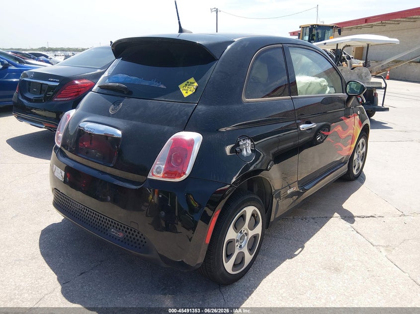 2016 FIAT 500E auction photo 4