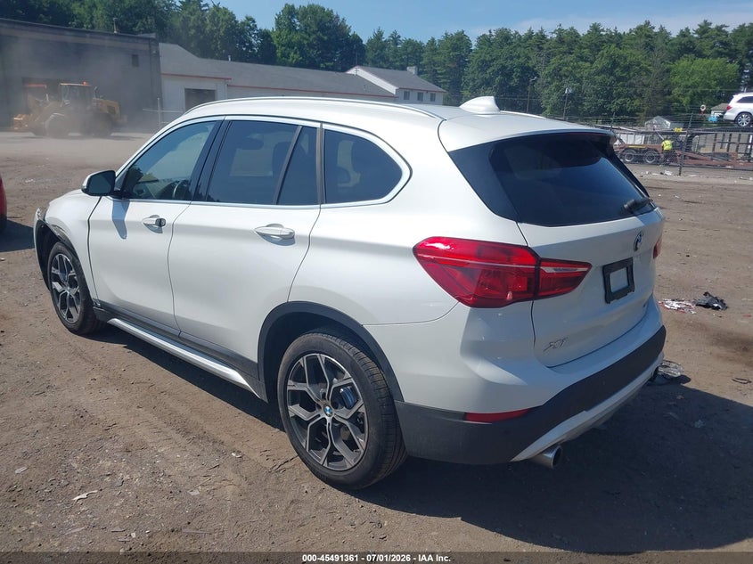 2021 BMW X1 auction photo 3