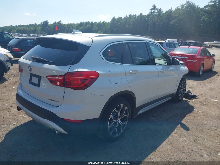 2021 BMW X1 auction photo 4