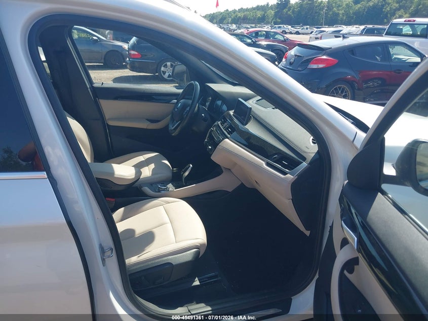 2021 BMW X1 auction photo 5