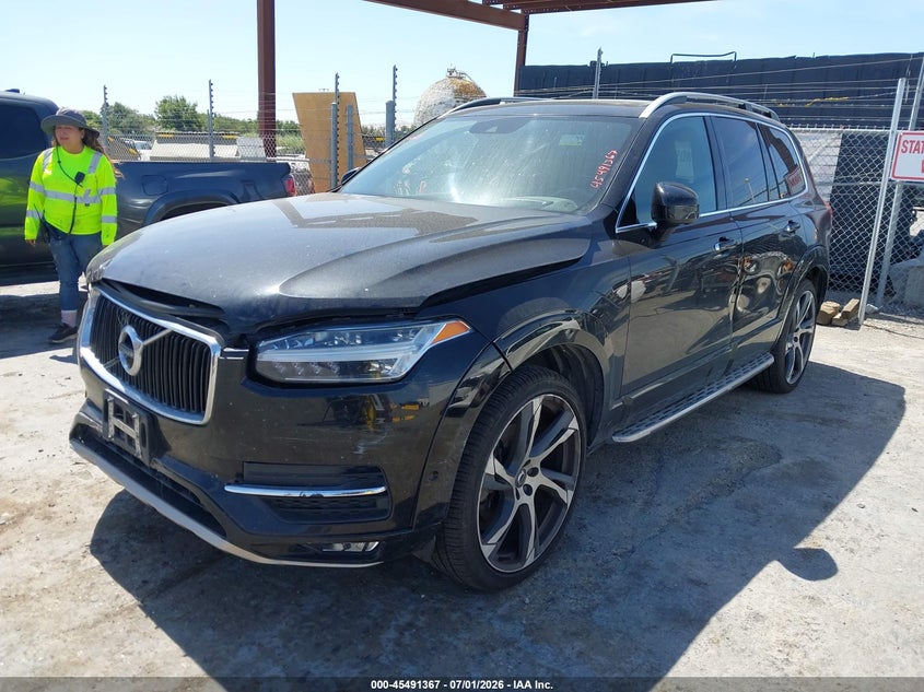YV4A22PK7H1129115 2017 Volvo Xc90 T6 Momentum photo 1