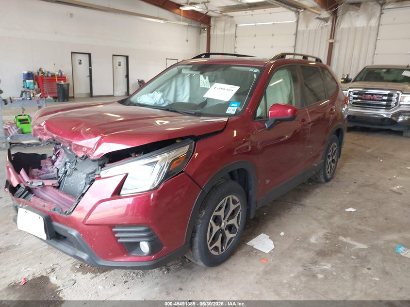 2023 SUBARU FORESTER auction photo 2